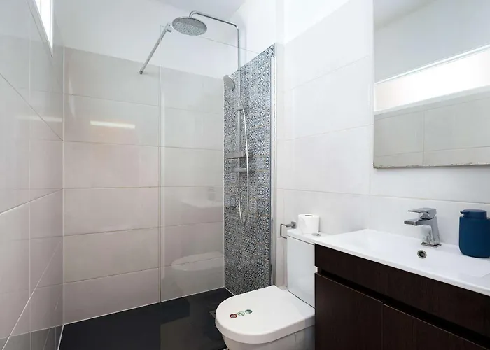 - Casa Santo Antonio - Entre O Mar E A Serra Bed and Breakfast